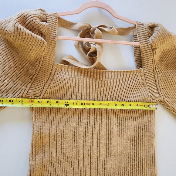 WAYF Leland Camel Long Puff Sleeve Bodycon Mini Ribbed Sweater Dress Size Medium - Picture 9 of 11